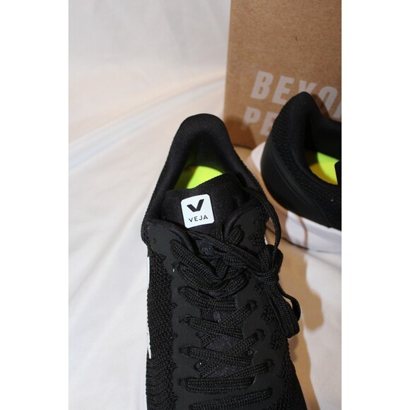 VEJA Men's Marlin V-Knit Sneakers Black Low Top Lace Up Running‎ Shoes 11.5 NIB - Picture 4 of 6